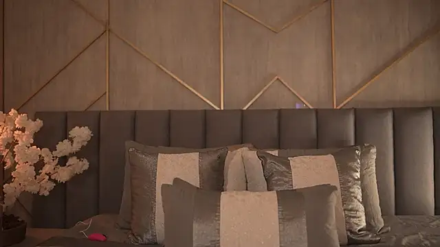 Snapshot of miia_blake chatting on October 16, 2025, 9:27 pm miia blake online show from October 16, 2025, 9:27 pm