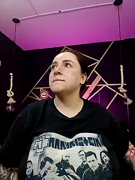 Snapshot of Gelena_Black chatting on September 19, 2025, 1:01 pm Gelena Black online show from September 19, 2025, 1:01 pm