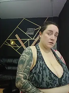 Snapshot of Gelena_Black chatting on October 14, 2025, 12:06 pm Gelena Black online show from October 14, 2025, 12:06 pm