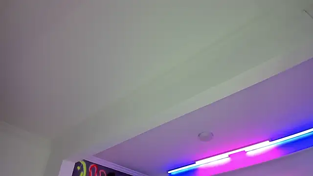 GEANNAROSE online show from February 26, 2025, 6:26 am