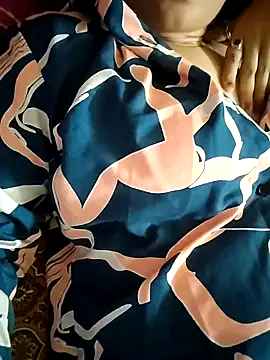 Royalgirl667 online show from December 10, 2024, 8:40 am