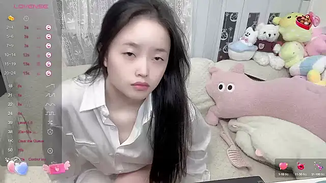 Mia-6688 online show from January 4, 2025, 8:16 pm
