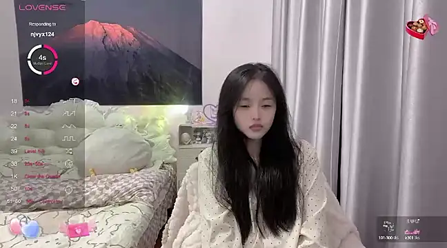 Mia-6688 online show from January 18, 2025, 1:29 pm