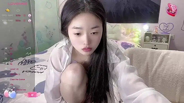 Mia-6688 online show from February 13, 2025, 7:21 pm