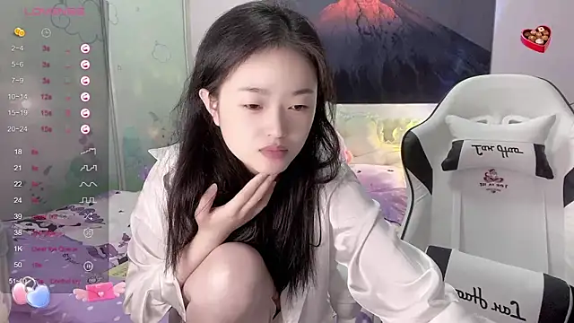 Mia-6688 online show from February 24, 2025, 6:36 pm