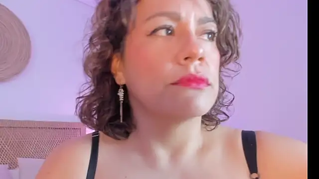 gipsela gomez online show from June 10, 2026, 7:35 pm