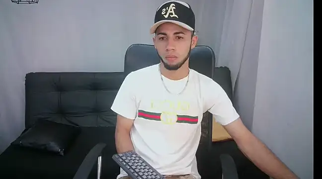 Snapshot of jhon_ath chatting on February 3, 2025, 3:31 am jhon ath online show from February 3, 2025, 3:31 am