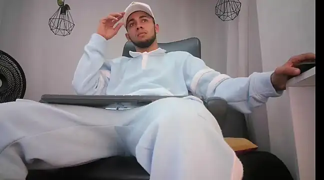 Snapshot of jhon_ath chatting on February 4, 2025, 3:22 am jhon ath online show from February 4, 2025, 3:22 am