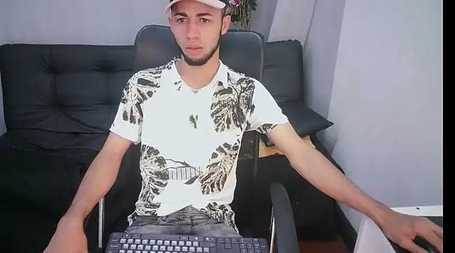 Snapshot of jhon_ath chatting on February 6, 2025, 5:35 am jhon ath online show from February 6, 2025, 5:35 am