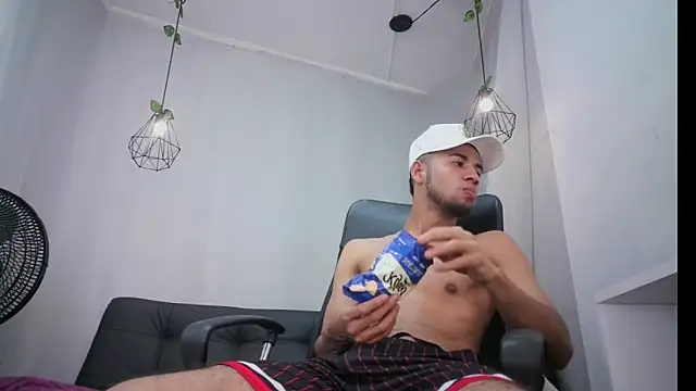 Snapshot of jhon_ath chatting on March 3, 2025, 7:32 am jhon ath online show from March 3, 2025, 7:32 am