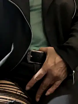 MireyaTorresGu online show from October 26, 2025, 12:27 am