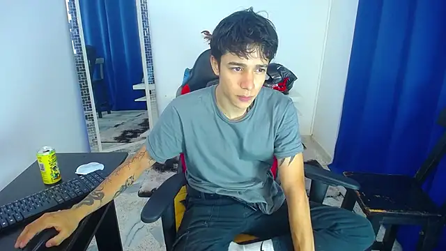 Zacktk7 online show from January 29, 2025, 9:39 pm