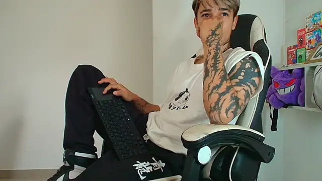 Zacktk7 online show from February 3, 2026, 8:25 pm