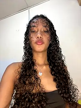 Salome Williamss online show from December 9, 2024, 12:45 am