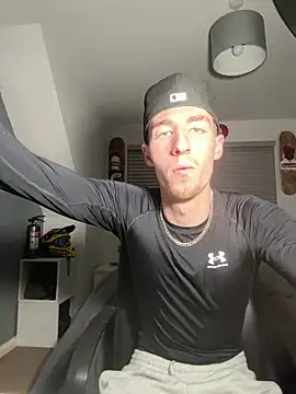 MikesWood21 online show from December 5, 2024, 11:29 pm