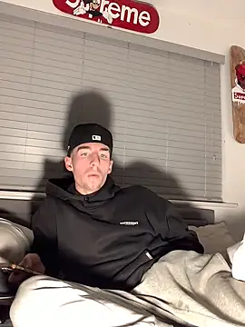 MikesWood21 online show from January 20, 2025, 12:15 am