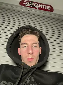 MikesWood21 online show from March 3, 2025, 12:37 am