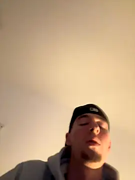 MikesWood21 online show from October 12, 2025, 11:15 pm