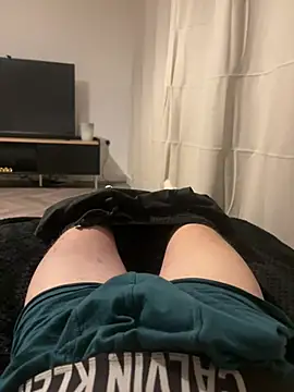 MikesWood21 online show from January 9, 2026, 5:04 pm