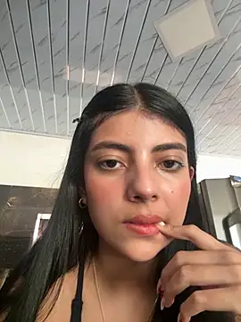 Snapshot of Baby_Niels chatting on September 20, 2025, 4:41 pm Baby Niels online show from September 20, 2025, 4:41 pm