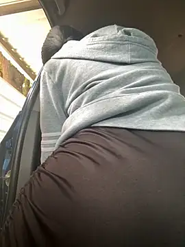 Snapshot of Baby_Niels chatting on October 27, 2025, 3:16 pm Baby Niels online show from October 27, 2025, 3:16 pm