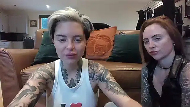 Alexandersonxo online show from November 18, 2025, 9:14 am