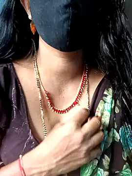 Snapshot of sweet-mahi chatting on December 3, 2024, 2:36 am sweet-mahi online show from December 3, 2024, 2:36 am