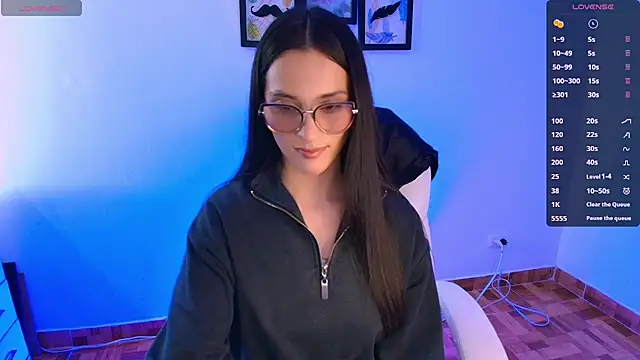 mariaan m  online show from December 19, 2025, 10:28 pm