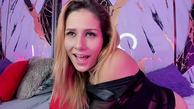 Snapshot of sophiee_evanss_ chatting on December 30, 2024, 9:48 am sophiee evanss online show from December 30, 2024, 9:48 am