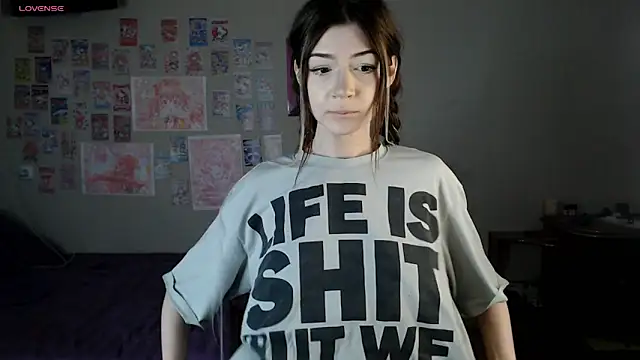 Cyber hoe online show from March 13, 2025, 7:06 pm