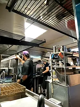 TacosSenpai online show from September 29, 2025, 4:01 pm