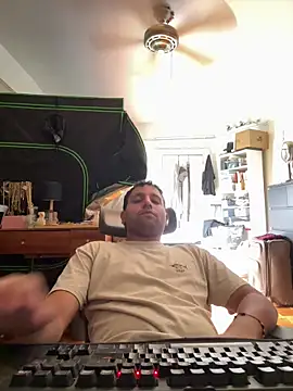 TacosSenpai online show from October 6, 2025, 4:21 am