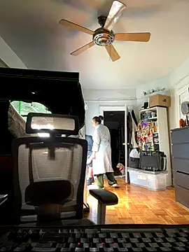 TacosSenpai online show from October 10, 2025, 5:06 am