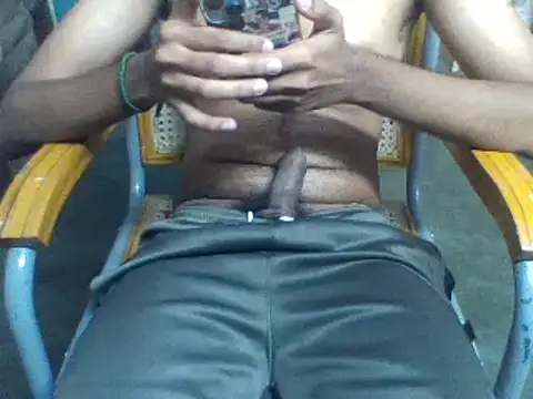 Snapshot of Suriyaa chatting on December 26, 2024, 4:14 pm Suriyaa online show from December 26, 2024, 4:14 pm