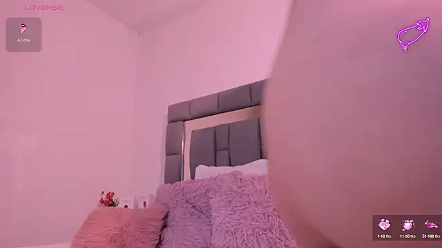 vivianne scott online show from September 27, 2025, 12:10 pm