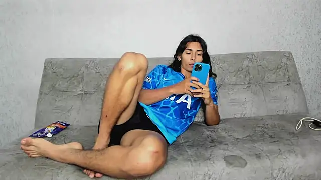 juliann sexxx18 online show from September 18, 2025, 4:14 am