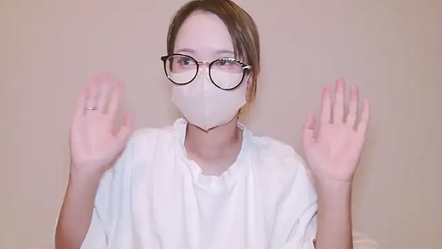 Snapshot of _hina_chan_ chatting on June 7, 2026, 1:59 pm hina chan online show from June 7, 2026, 1:59 pm