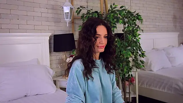 Snapshot of CarlaWhite chatting on October 5, 2025, 3:49 am CarlaWhite online show from October 5, 2025, 3:49 am