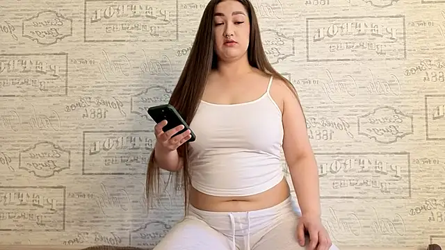 Aria Blisss online show from April 29, 2026, 2:04 am
