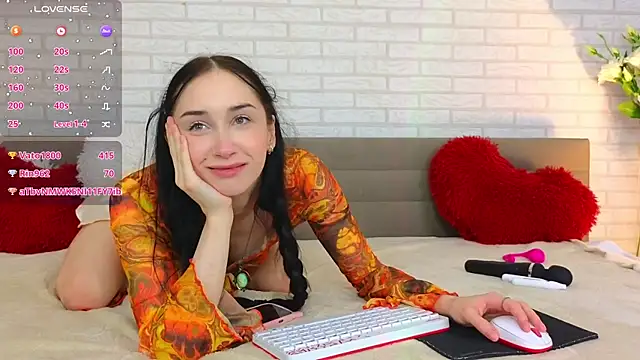 AlicePlayss online show from February 17, 2025, 4:42 am