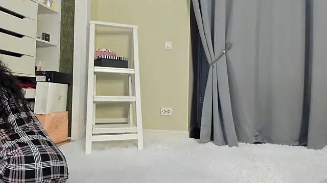 Baby Jewel online show from October 21, 2025, 11:11 am