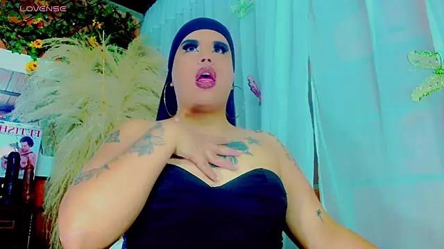 nauthyvalentina online show from March 29, 2026, 3:34 pm