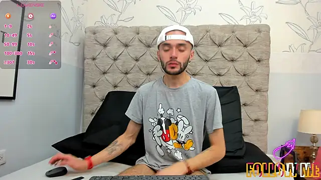 jakemagnus online show from December 29, 2024, 3:24 pm