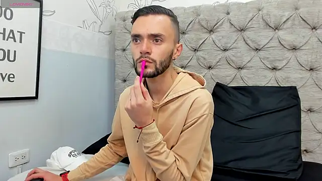 jakemagnus online show from December 30, 2024, 12:20 pm