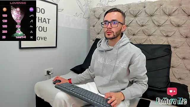 jakemagnus online show from January 2, 2025, 12:57 pm