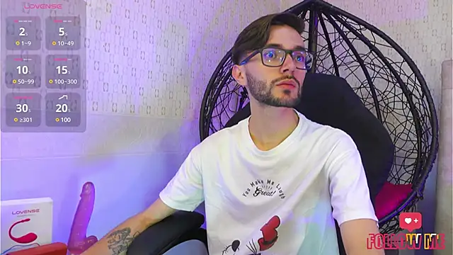 jakemagnus online show from February 12, 2025, 2:21 pm