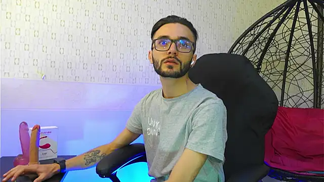 jakemagnus online show from February 21, 2025, 6:15 pm