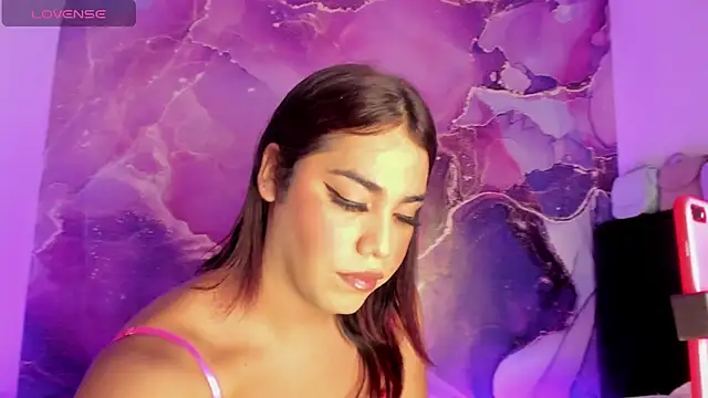 mishelbubblee online show from December 12, 2024, 1:39 pm