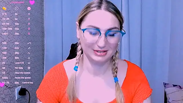 Snapshot of JaneLaJewel chatting on November 17, 2025, 8:03 pm JaneLaJewel online show from November 17, 2025, 8:03 pm