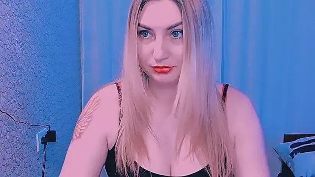 Snapshot of JaneLaJewel chatting on February 6, 2026, 12:04 am JaneLaJewel online show from February 6, 2026, 12:04 am